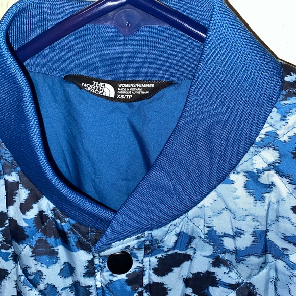 Women’s Northface jacket - Picture 6 of 9